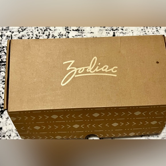 NEW Zodiac Hill Flats - Cognac 9.5 - Picture 2 of 7